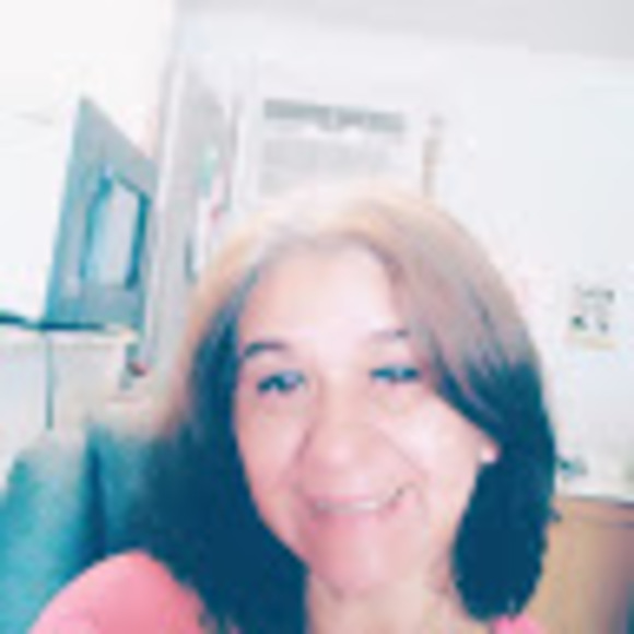 Meet your Posher, Leticia - Picture 1 of 1